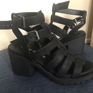 Heeled sandals from Buckle